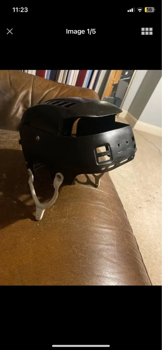 Oldstyle hurling helmet - Image 3
