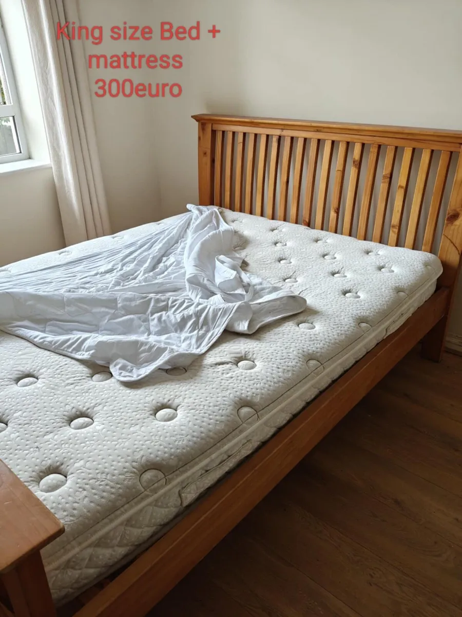 Wooden king size bed with mattress!