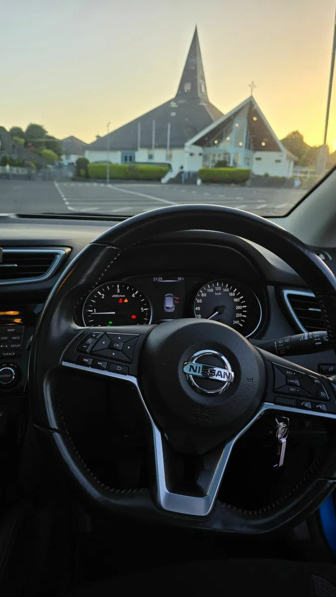 Nissan Qashqai 2018 - Image 3