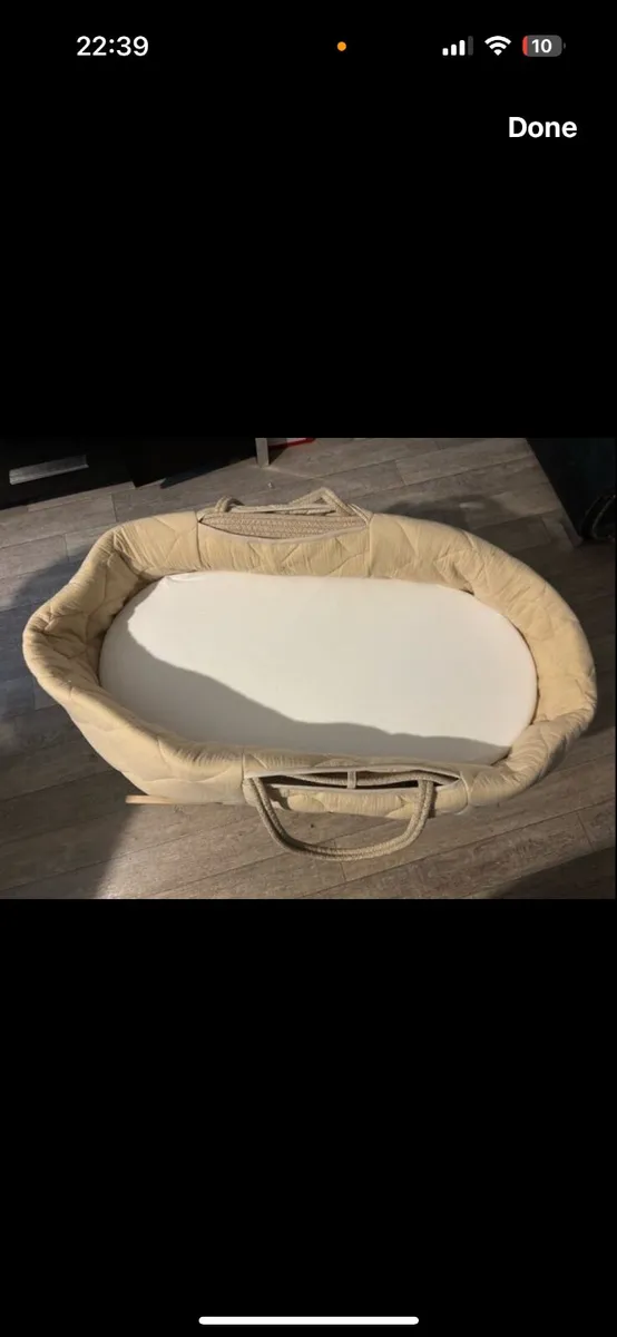 Moses basket - Image 1