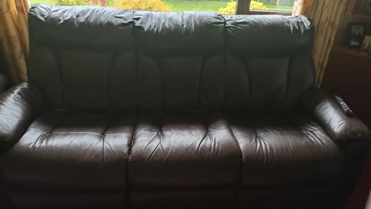 Lazy boyThree piece chocolate brown leather suite - Image 3
