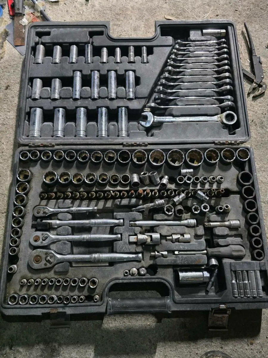 Mechanics tool kits (all sets sold together) - Image 1