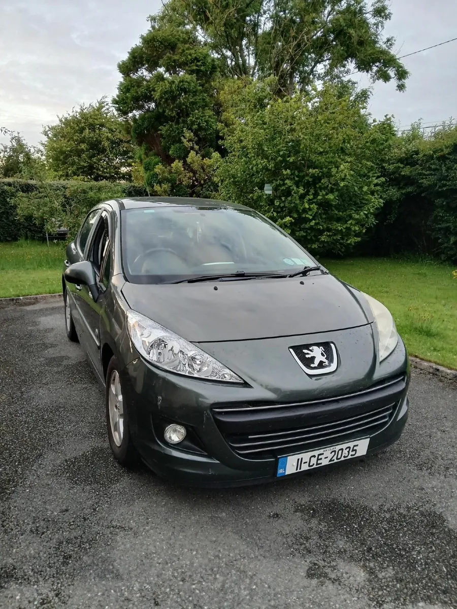 Peugeot 207 2011 - Image 2