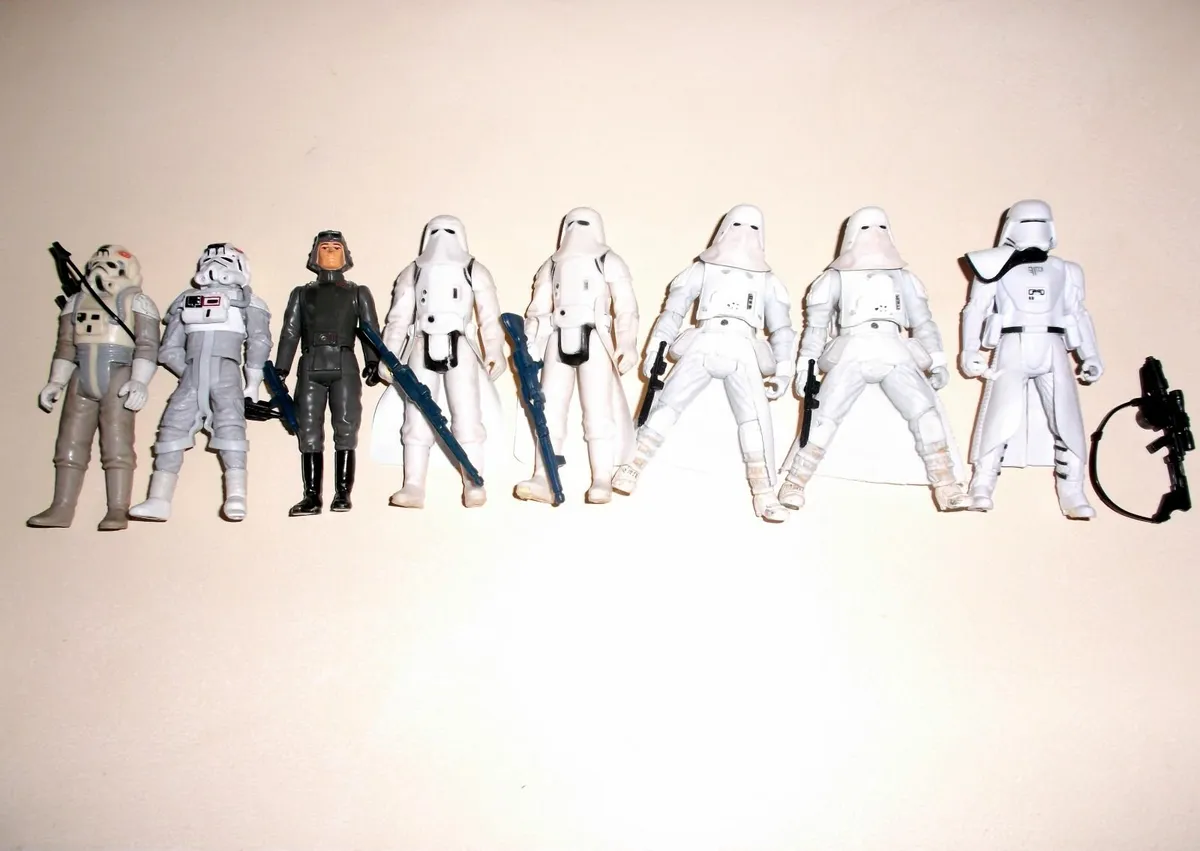 Star Wars AT-AT Crew - Image 1