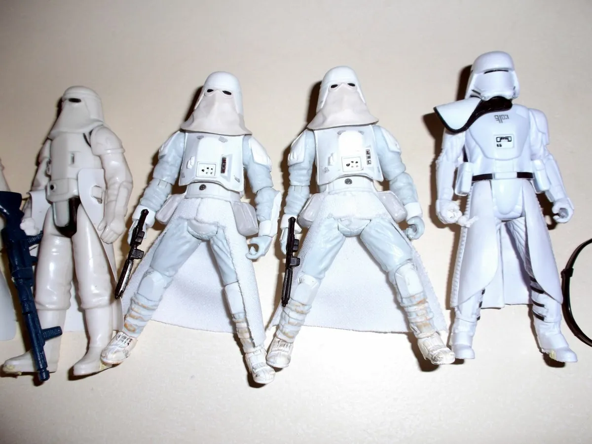 Star Wars AT-AT Crew - Image 2