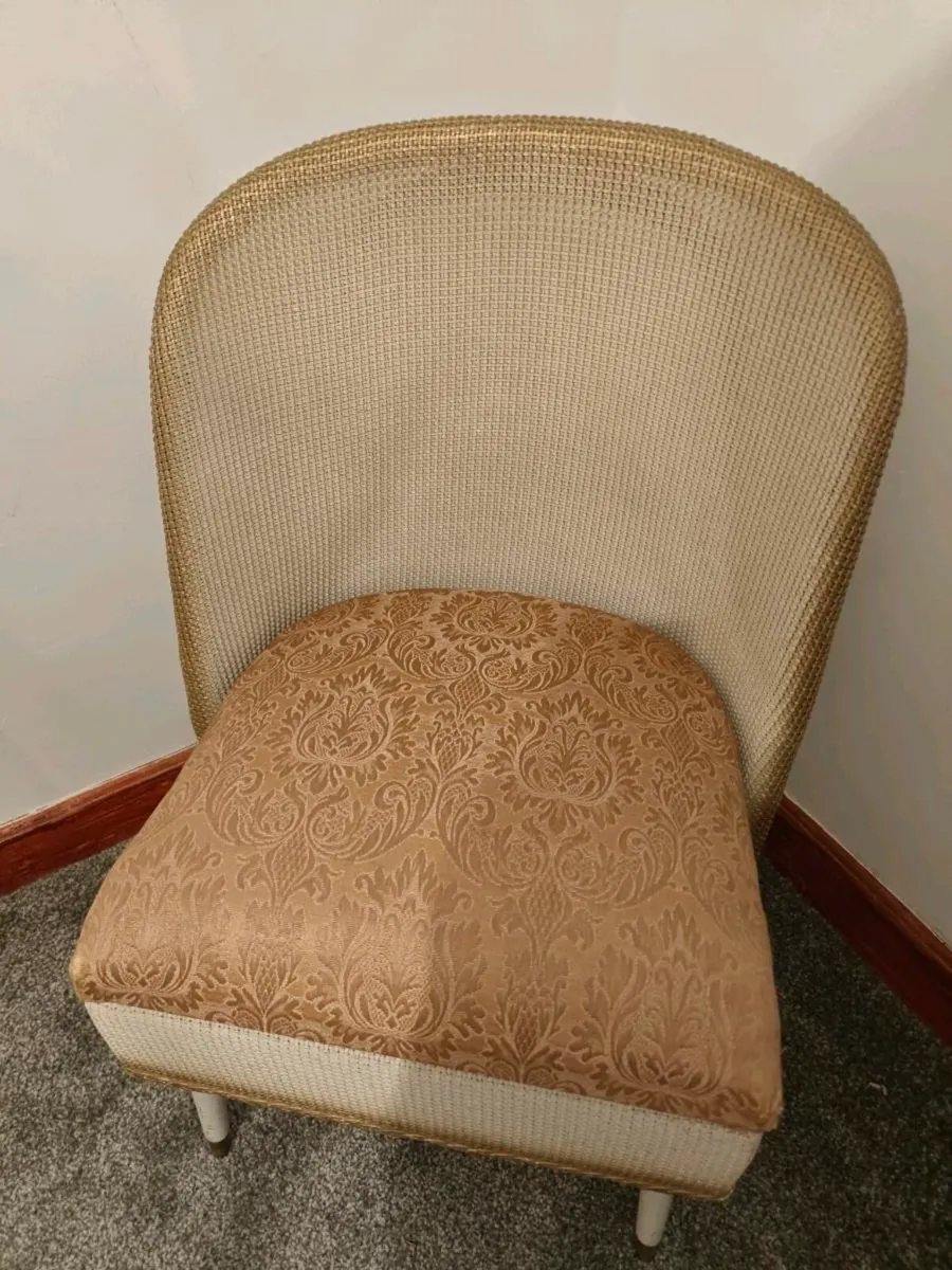 Nursing chair with storage - Image 2