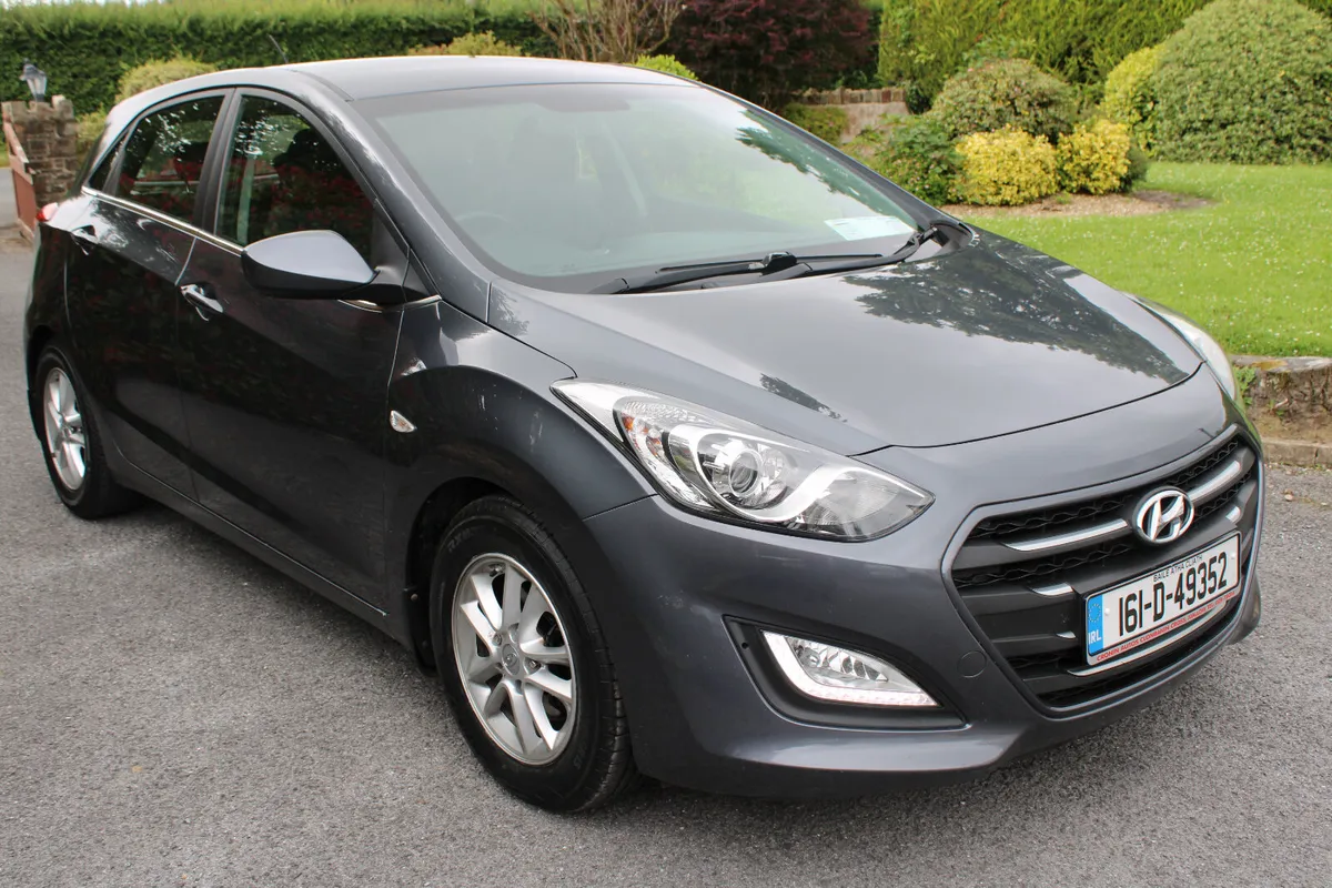 2016 HYUNDAI i30 DELUXE 1.6 CRDI - Image 1
