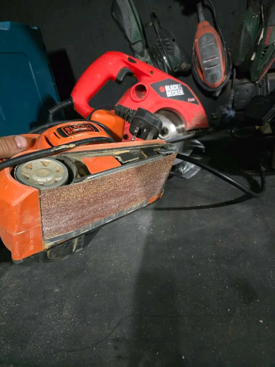 Sanders and Circular Saw - Image 2