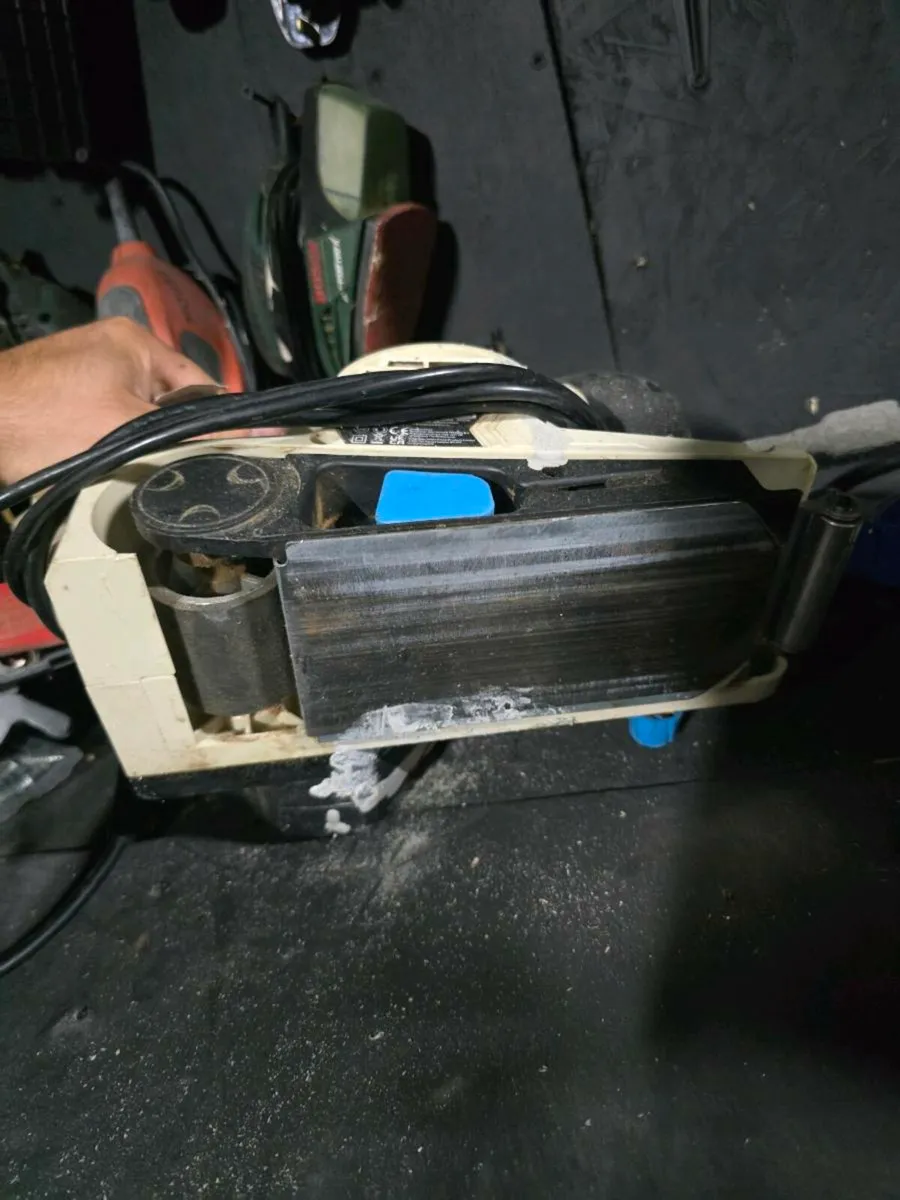 Sanders and Circular Saw - Image 3