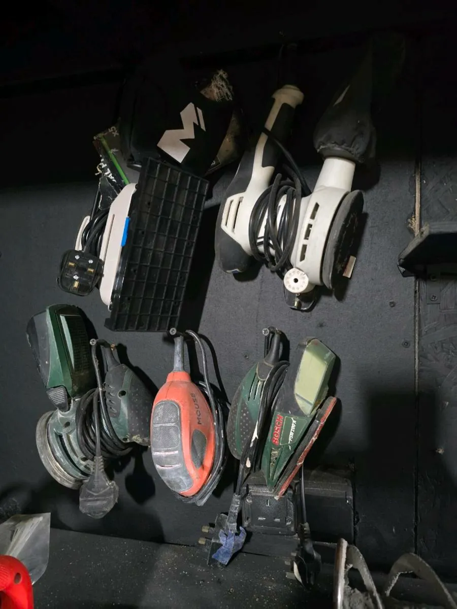 Sanders and Circular Saw - Image 4