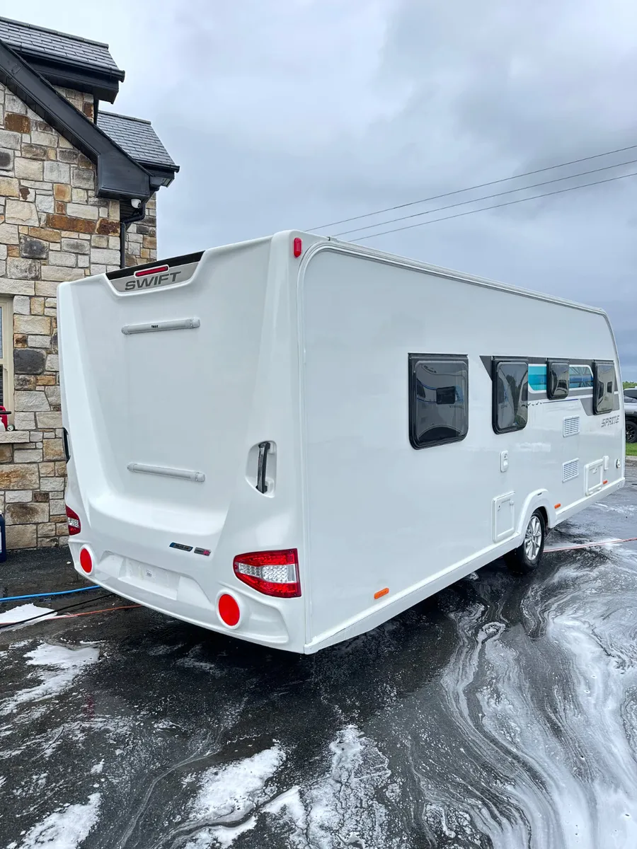 ✨2024 SWIFT SPRITE 4 BERTH REAR ISLAND BED✨ - Image 2