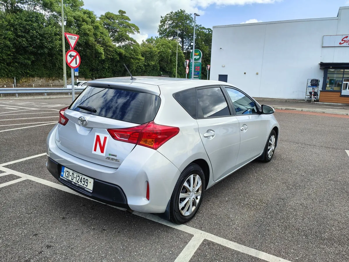 Toyota auris - Image 4