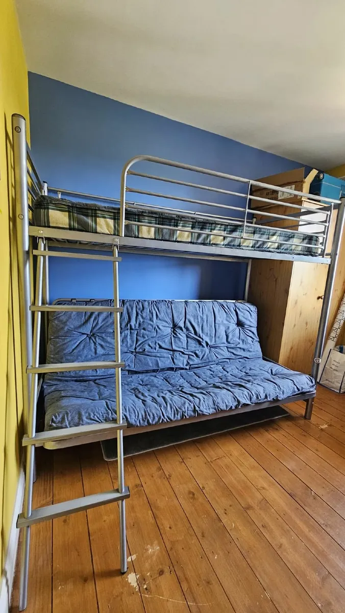 Bunk bed - Image 1