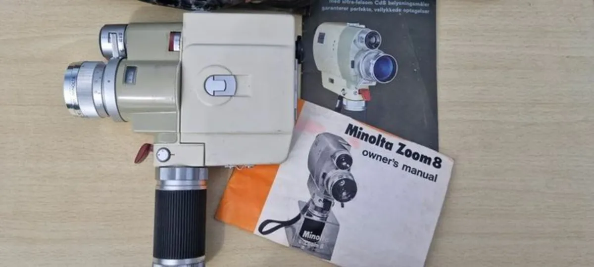 Minolta Zoom 8 Movie Camera - Image 2