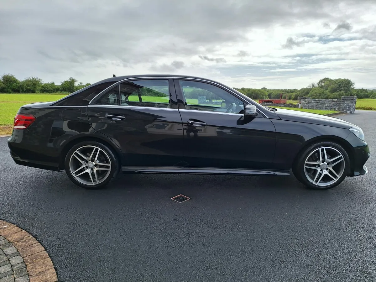 Mercedes E220 Bluetec AMG - Image 2