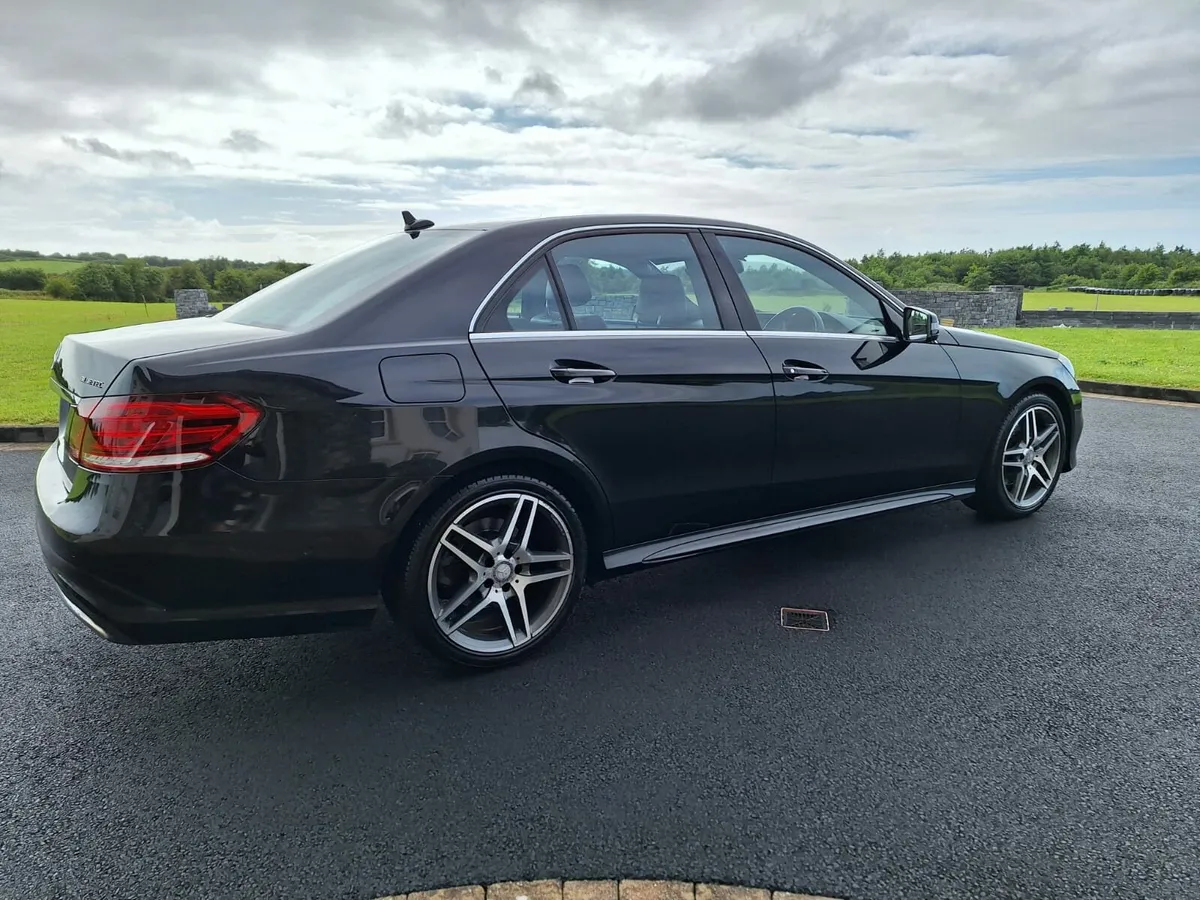 Mercedes E220 Bluetec AMG - Image 4