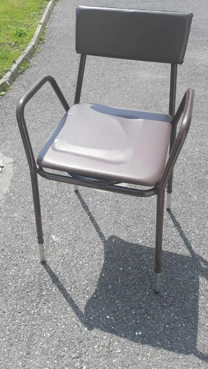Commode & raised toiled seat - Image 2