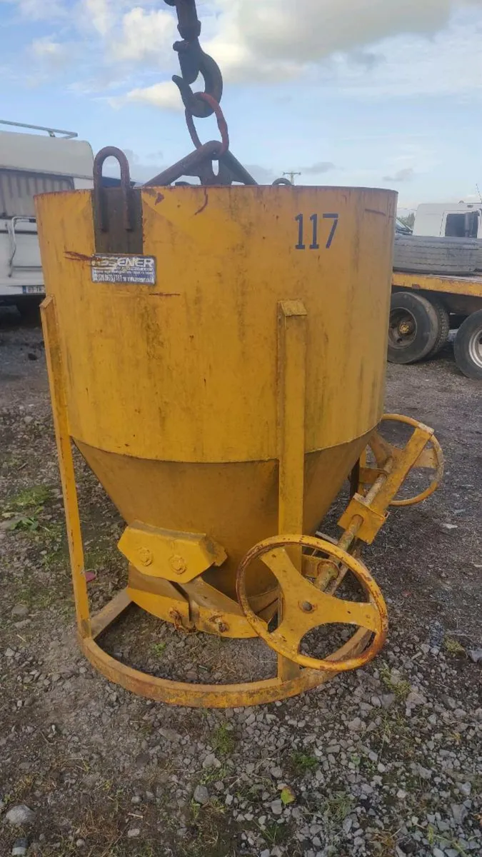 1 Cube Secatol Concrete Skip - Image 3