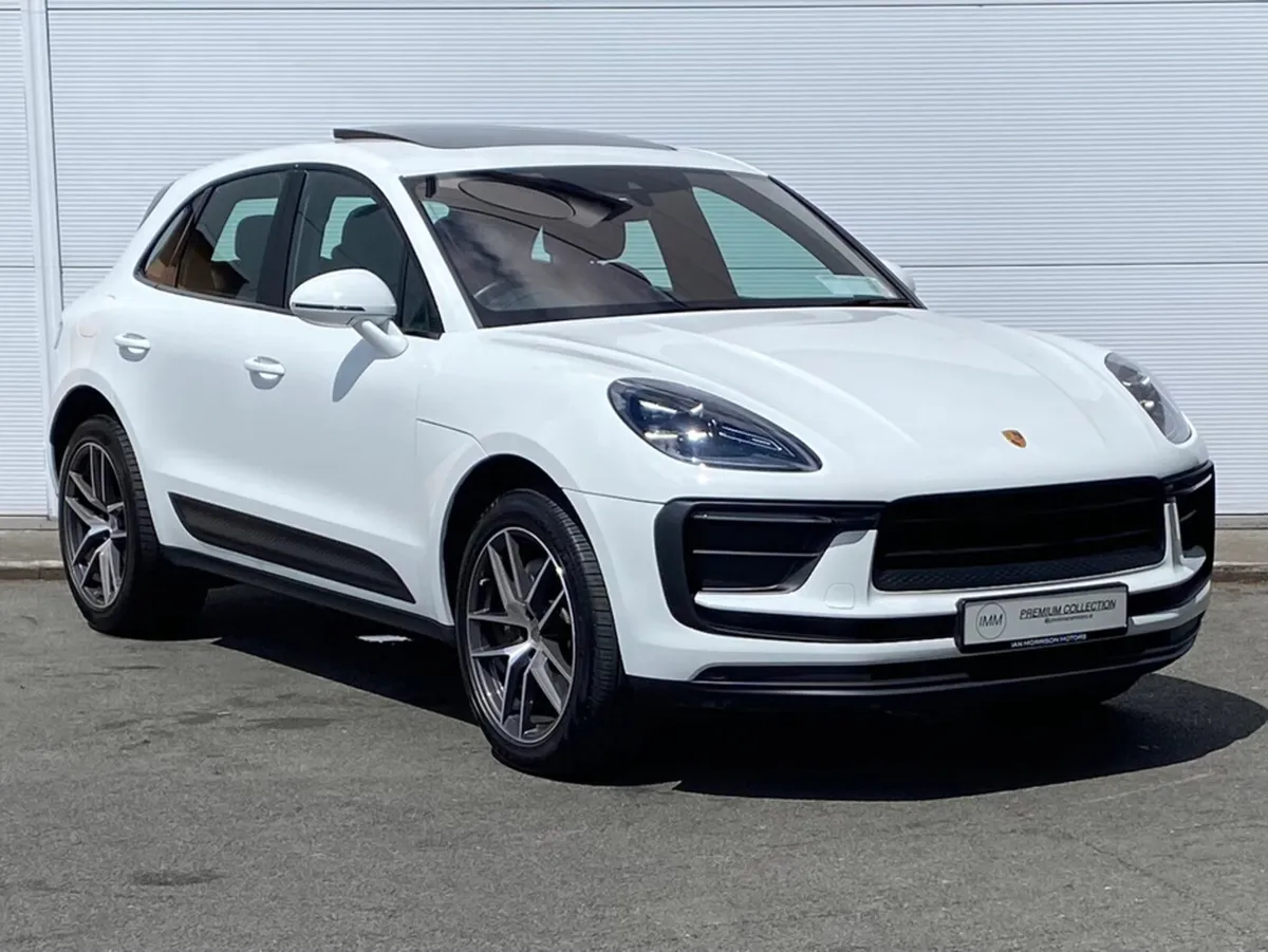 Porsche Macan 2.0 5DR AUTO - Image 1