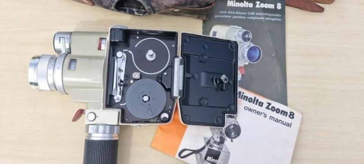Minolta Zoom 8 Movie Camera - Image 3
