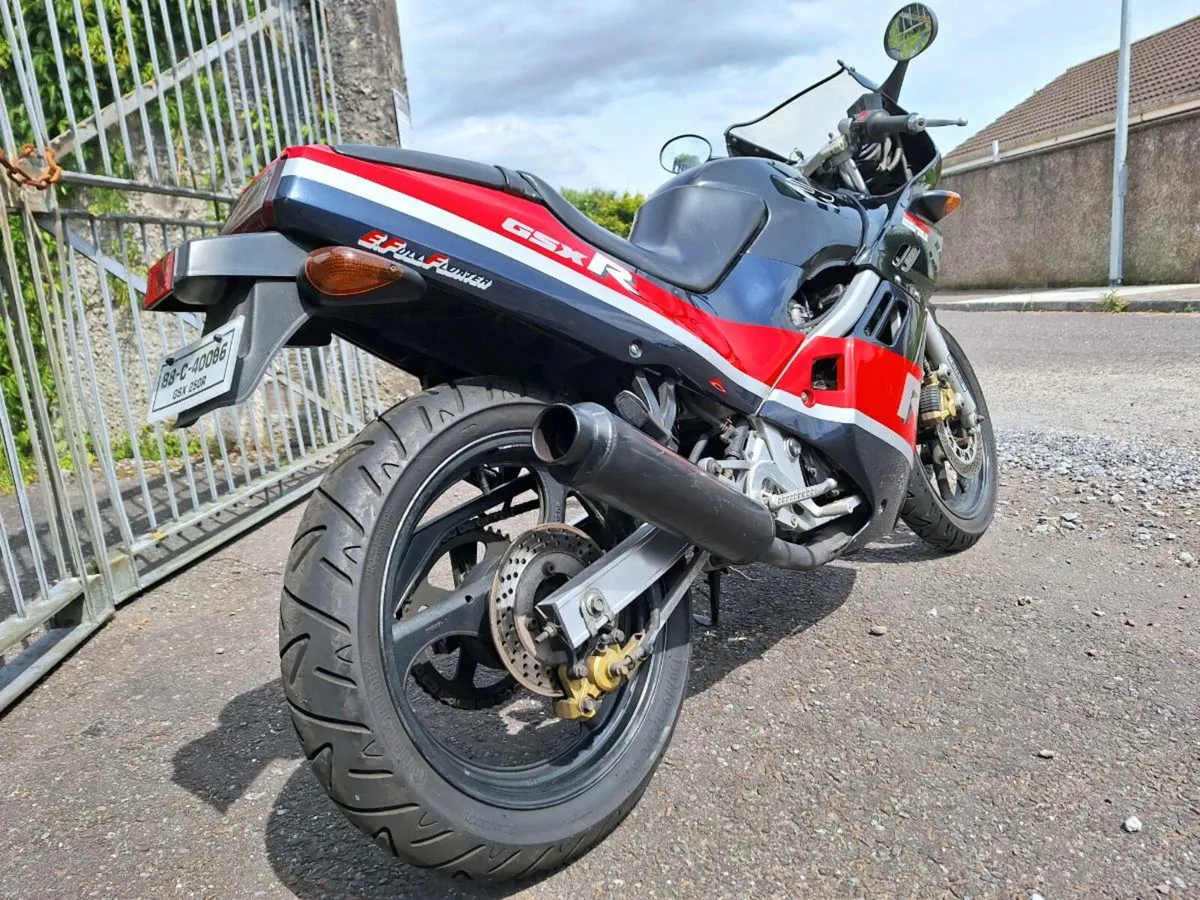 1988 Suzuki GSXR 250 - Image 4