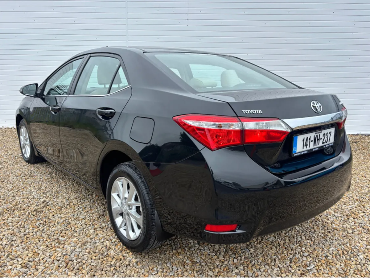 Toyota Corolla 1.4 D-4D LUNA 4DR - Image 3