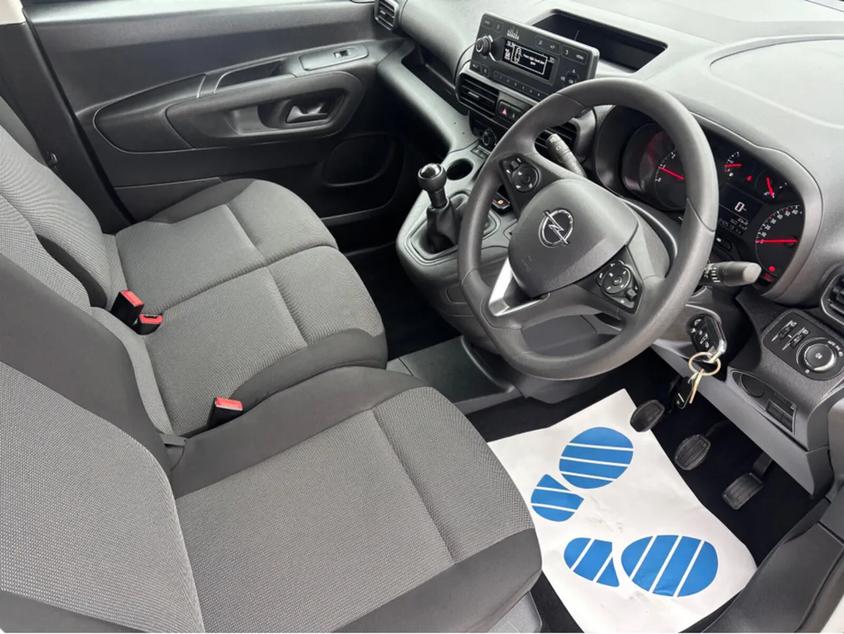 Opel Combo 1.5 75PS DIESEL - ONLY 41K,KMS - Image 4