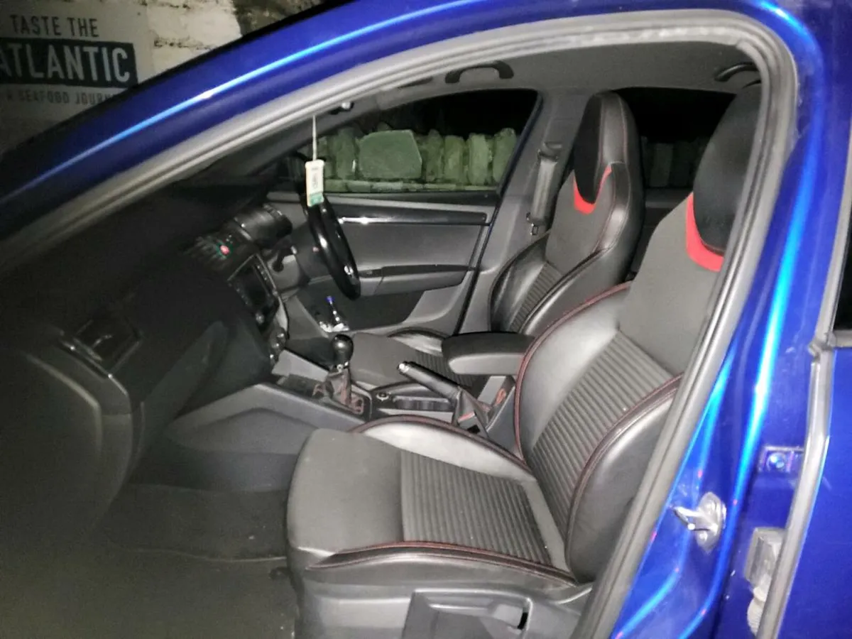 Car - Image 2