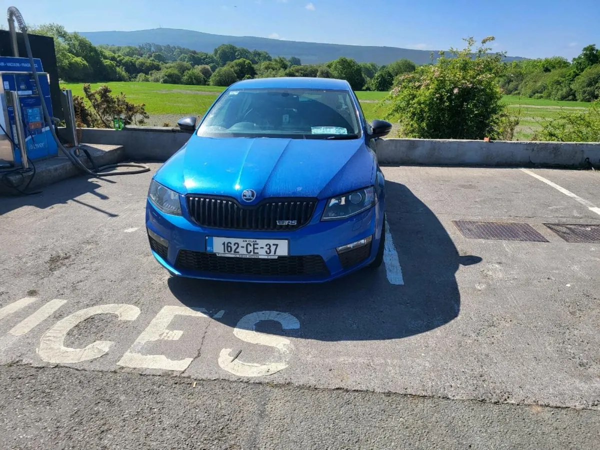 Car - Image 3