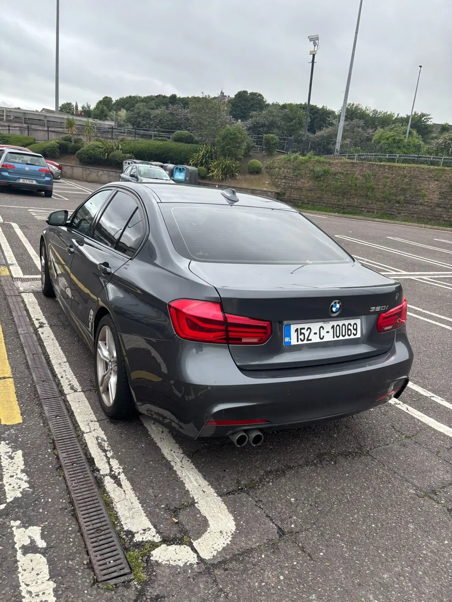 2015 BMW MSport series 320i - 40,000KM-Automatic - Image 2