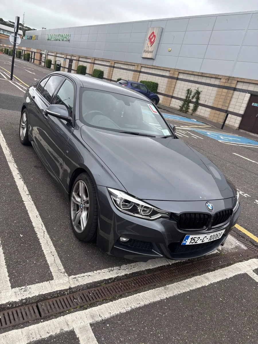 2015 BMW MSport series 320i - 40,000KM-Automatic - Image 4