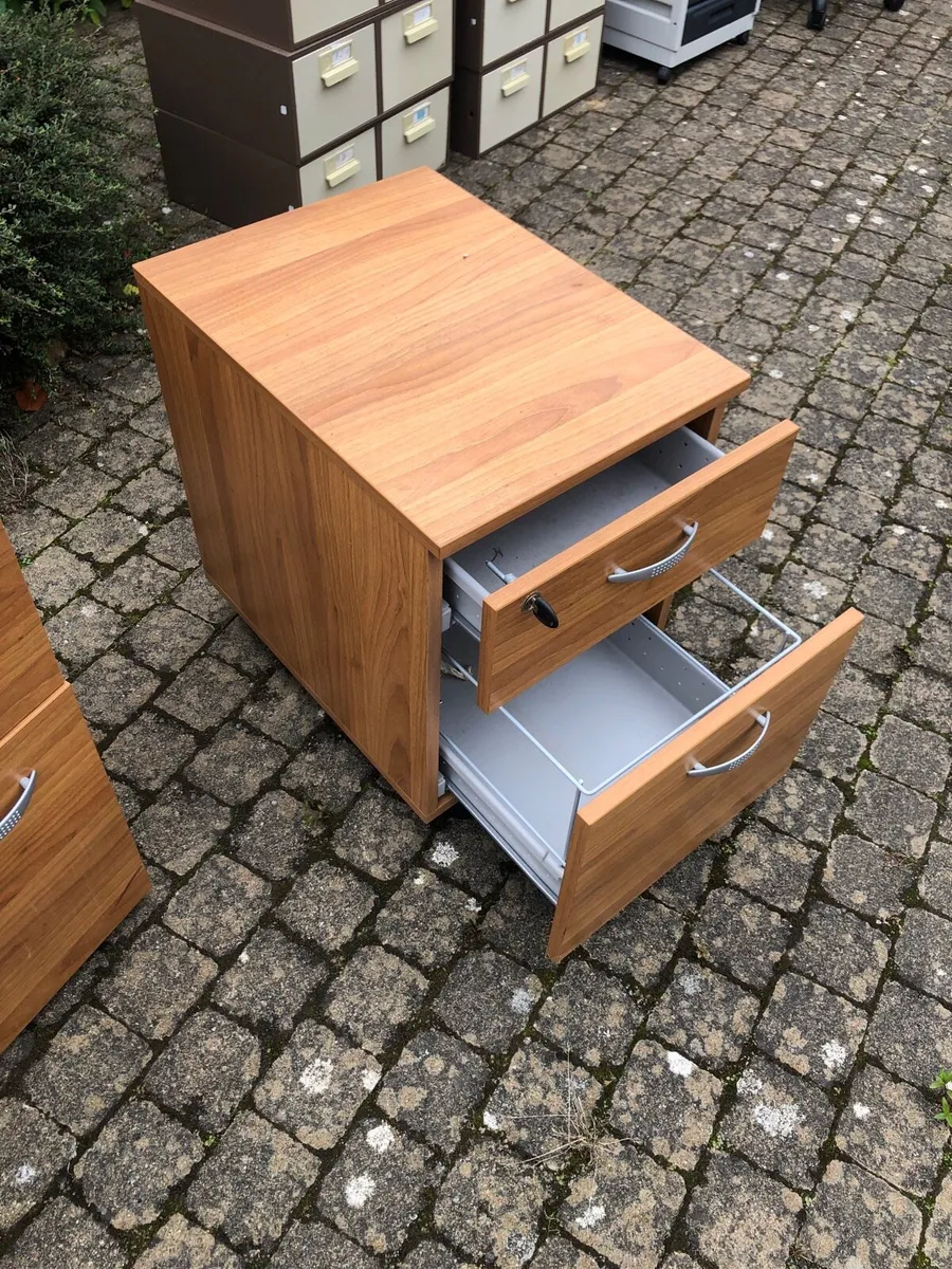 Office furniture - Image 4