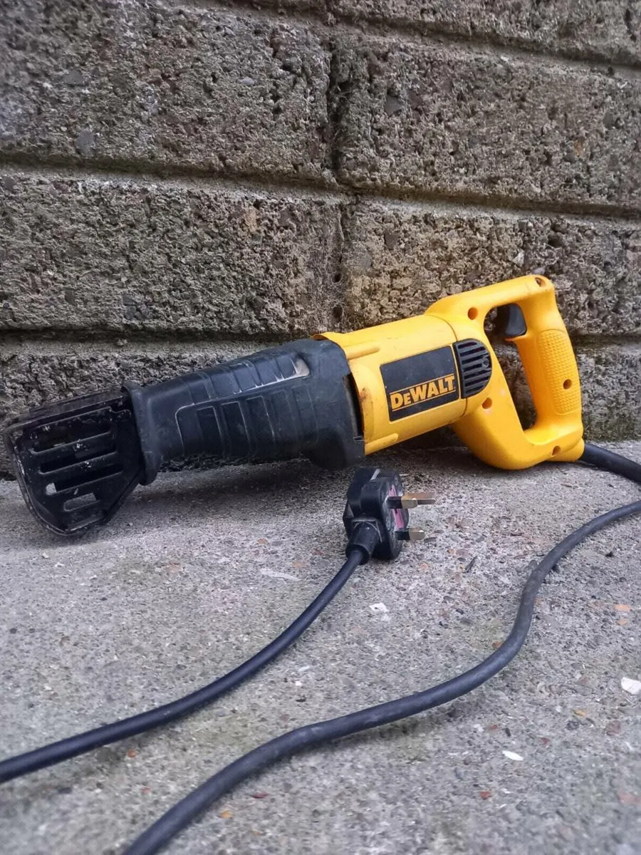 DeWalt Reciprocating Saw - Image 3