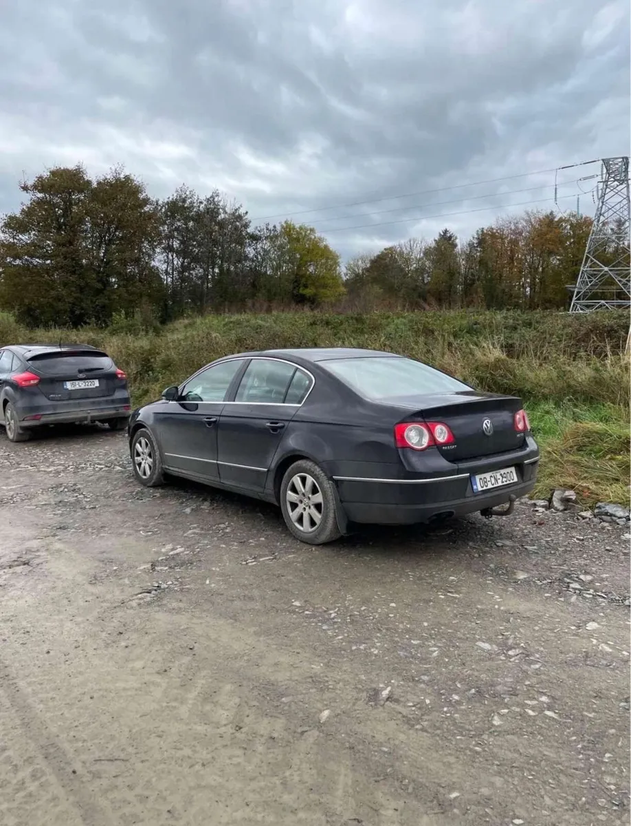 2008 Volkswagen Passat - Image 2