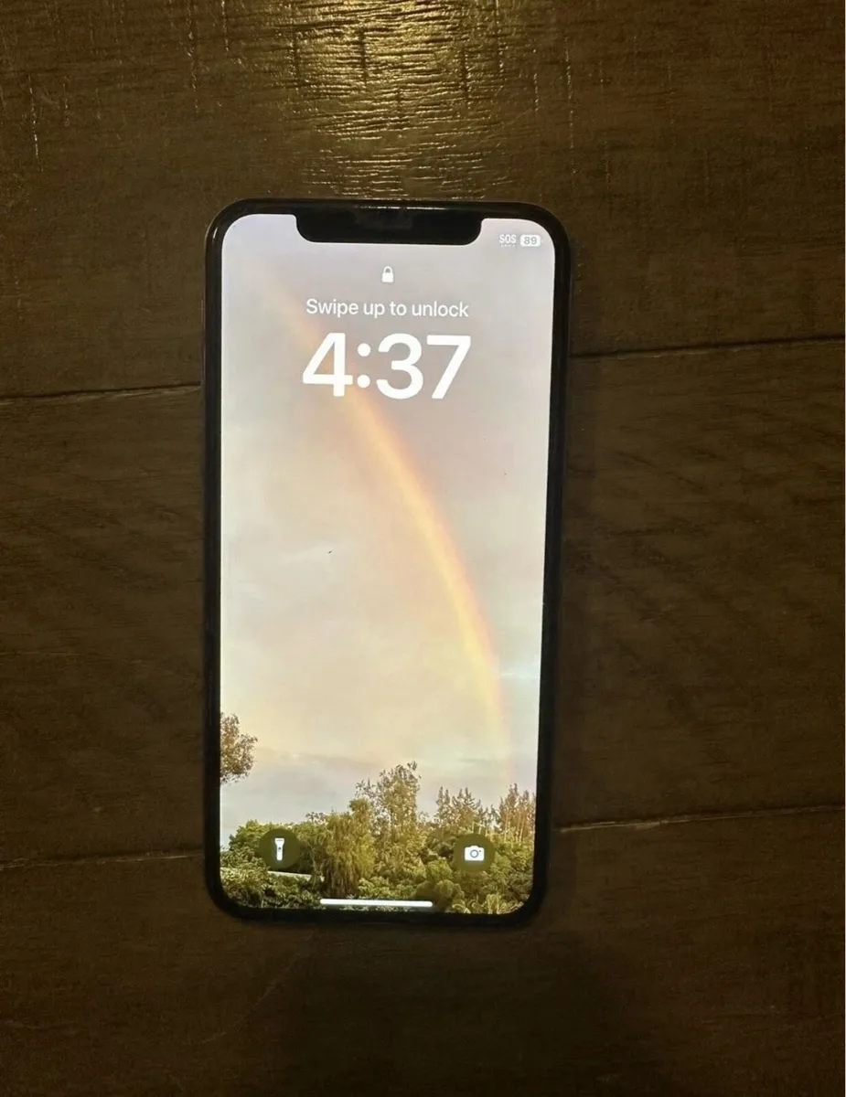 iPhone X silver 64GB unlocked - Image 2