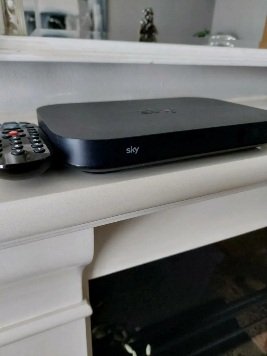 Sky Q box - Image 1