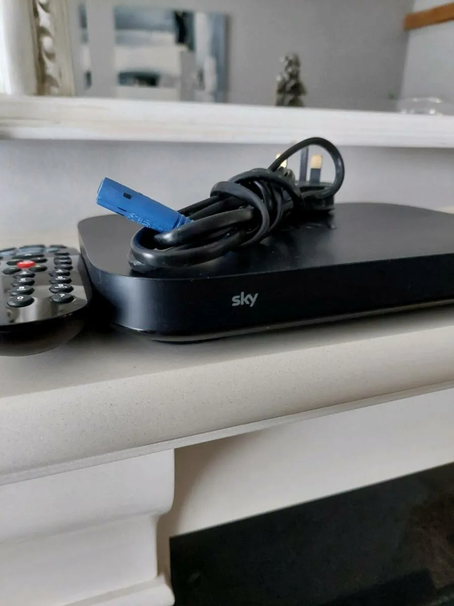 Sky Q box - Image 2