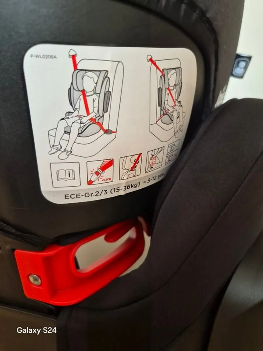 Joie car seat - Image 4