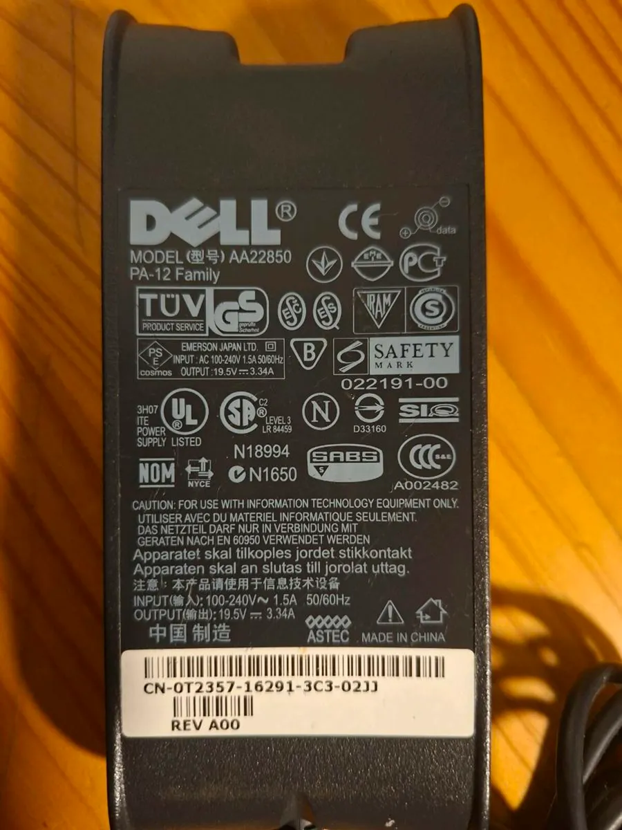 Laptop chargers - Image 3