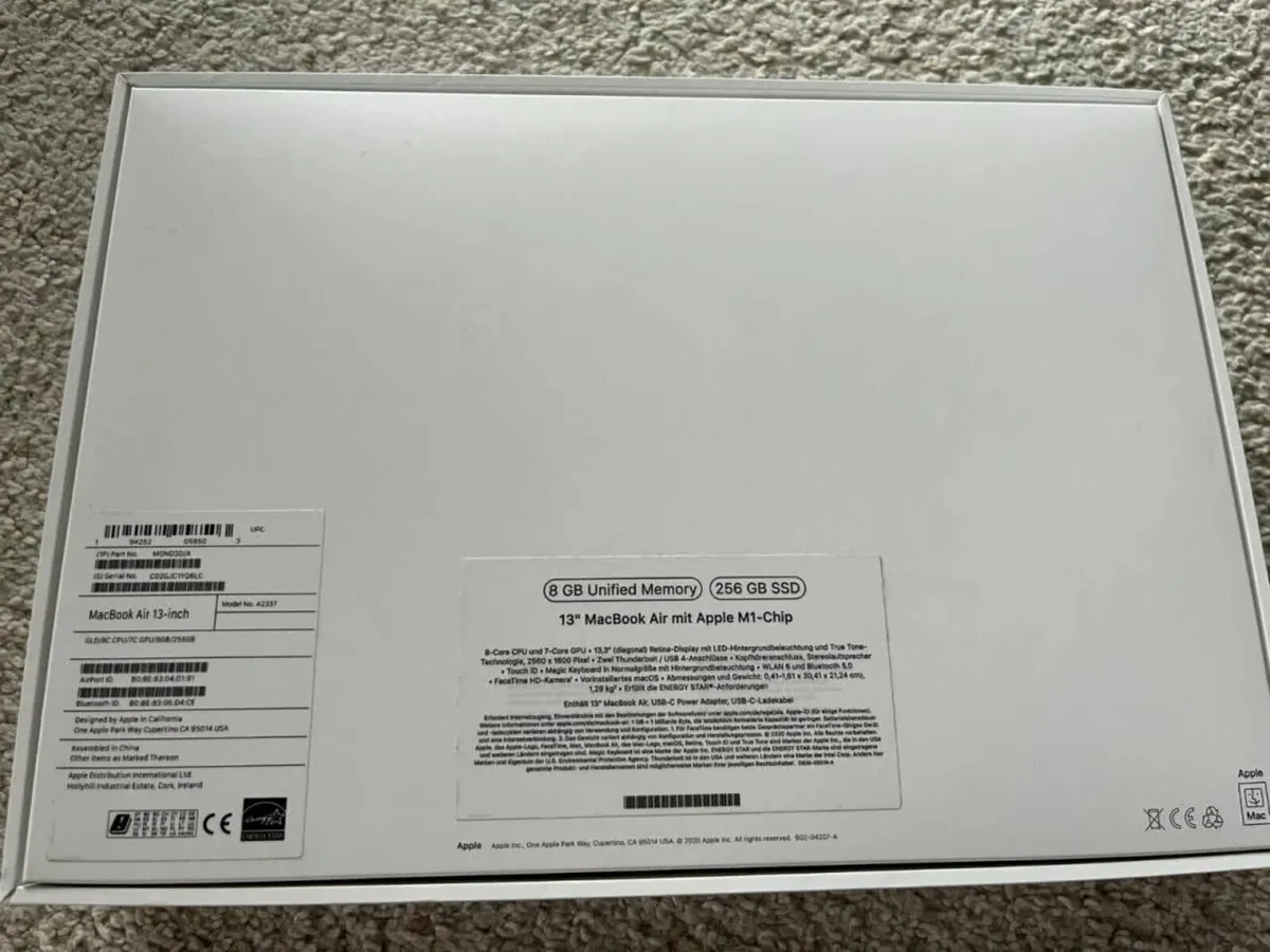 MacBook Air 2020 - Image 2