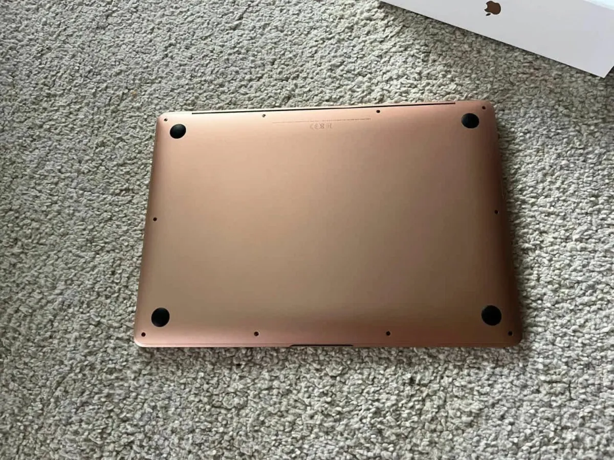 MacBook Air 2020 - Image 4