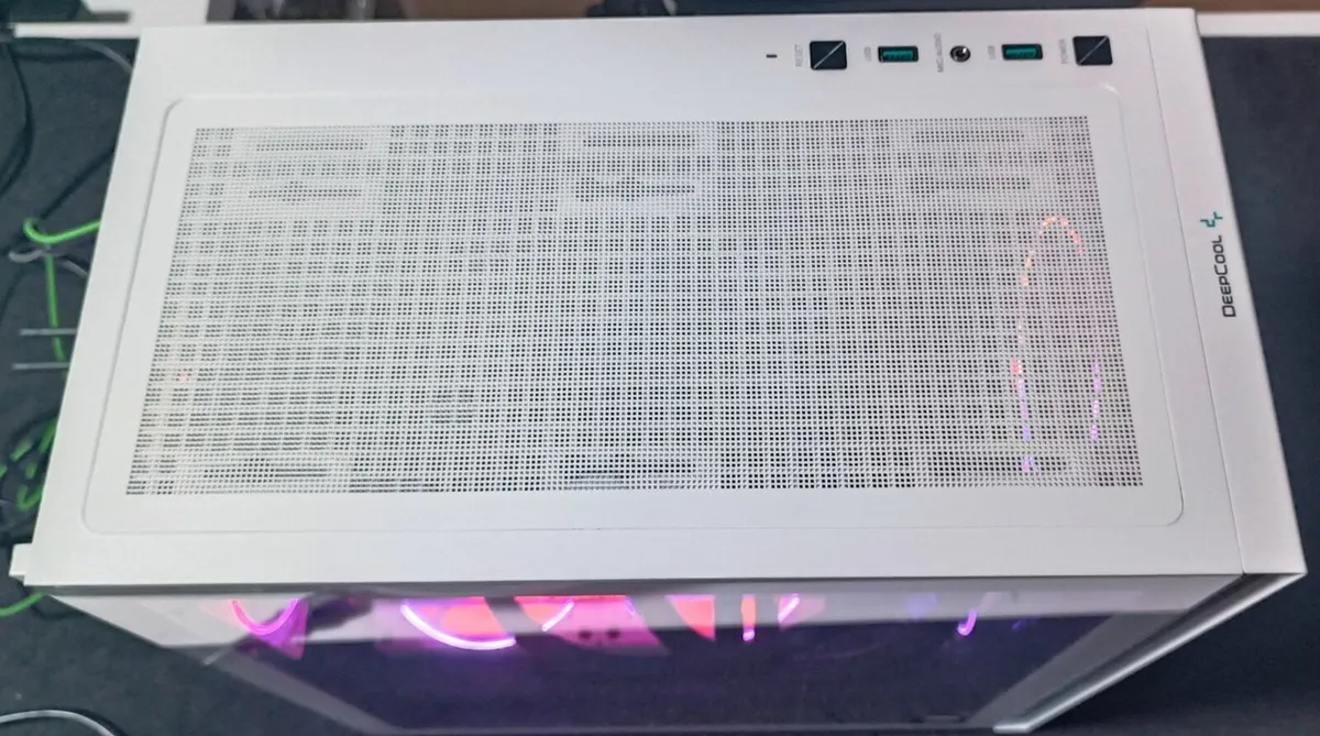 DEEPCOOL Hi-Performance White RGB Gaming PC - Image 4