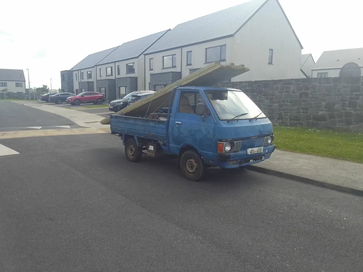 Nissan C20 1984 - Image 1