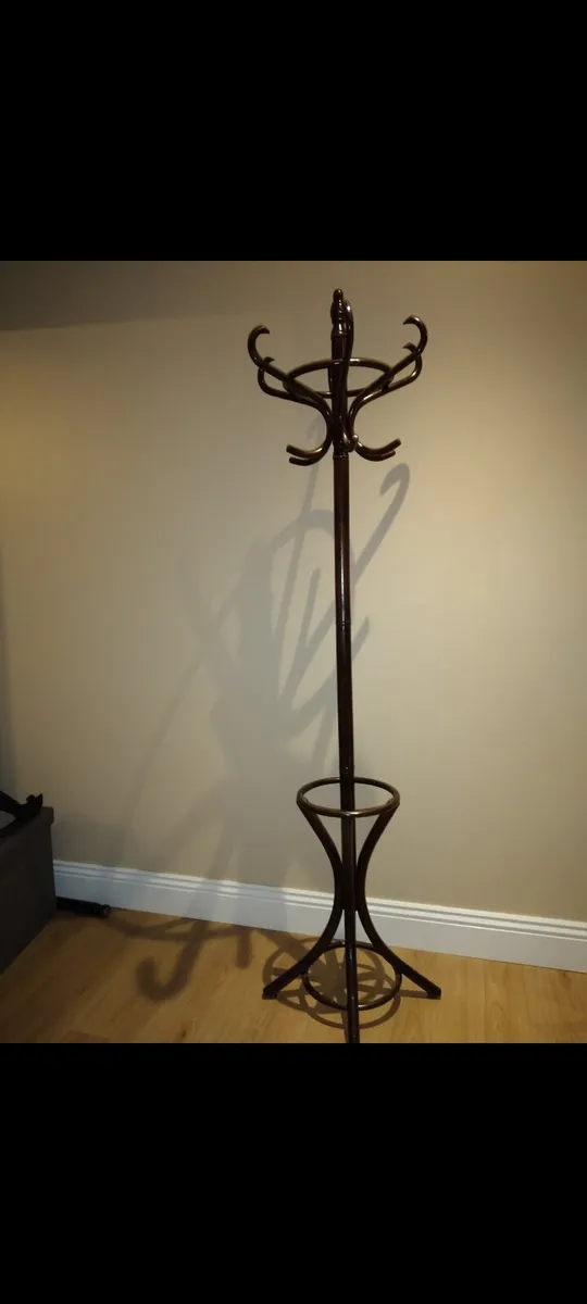 wooden hanger - Image 1