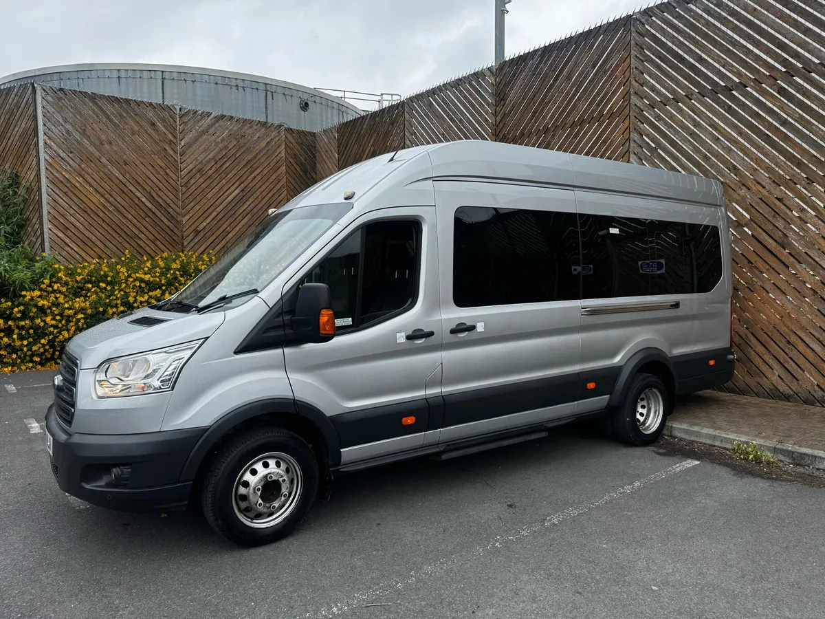 Ford transit 17 seat minibus 57,000miles - Image 2