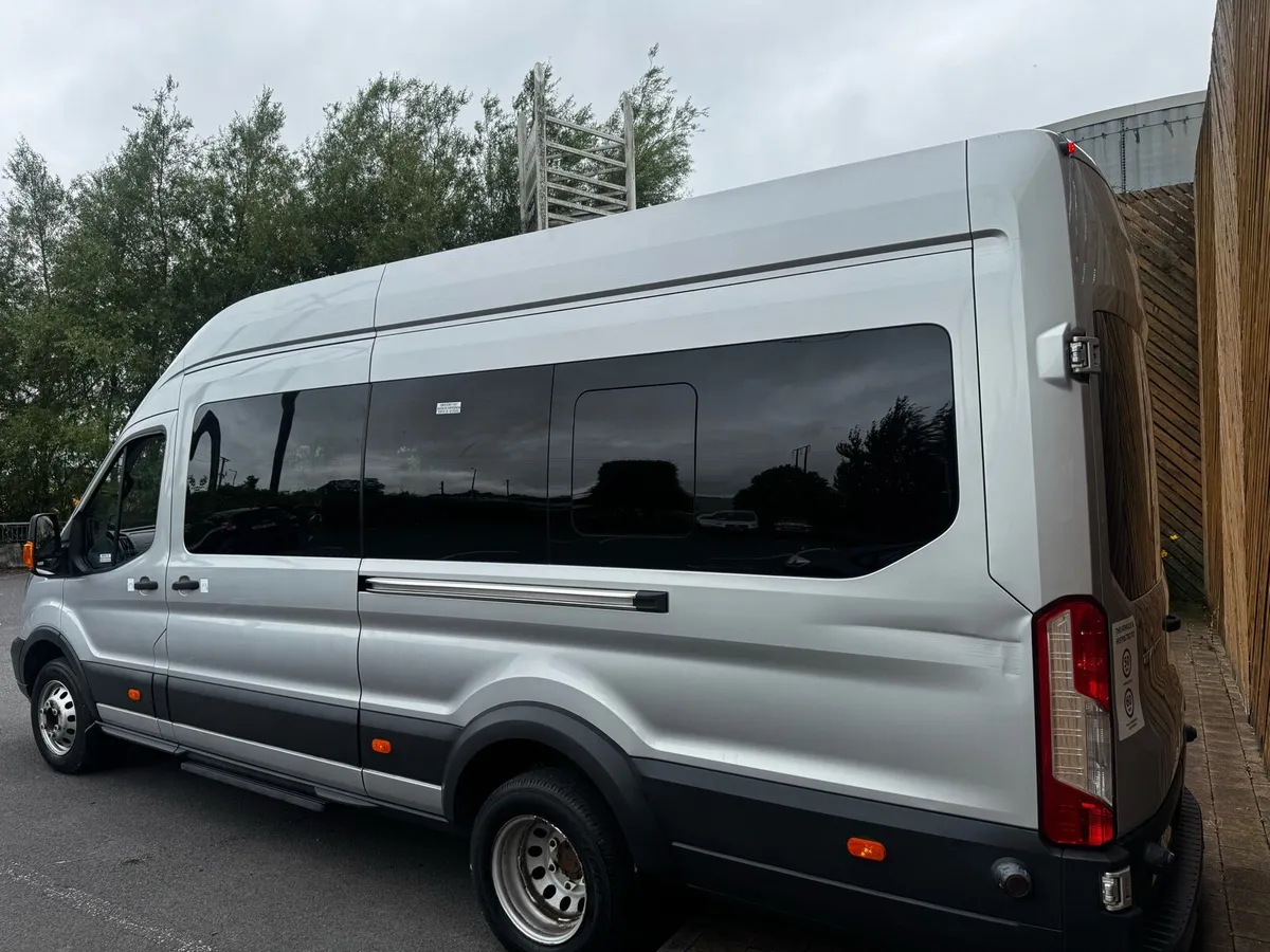 Ford transit 17 seat minibus 57,000miles - Image 3