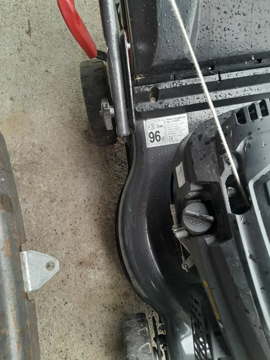 Self drive Lawnmower - Image 1