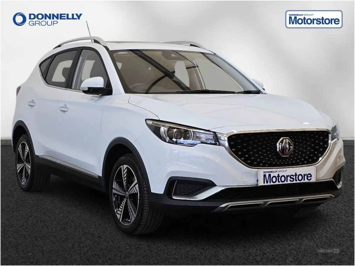 MG ZS 105kW Exclusive EV 45kwh 5dr Auto - Image 1