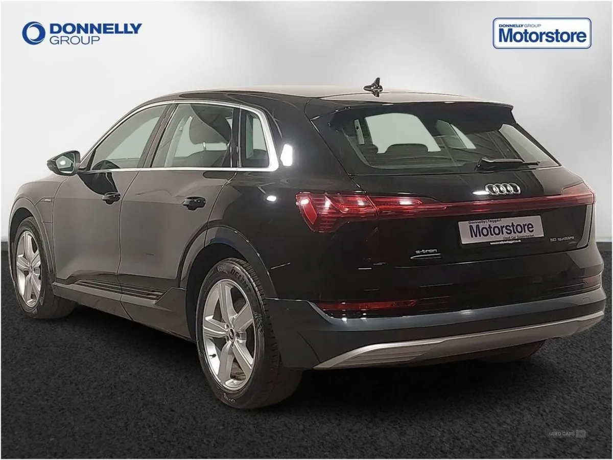 Audi E-Tron 230kW 50 Quattro 71kwh Technik 5dr Au - Image 2