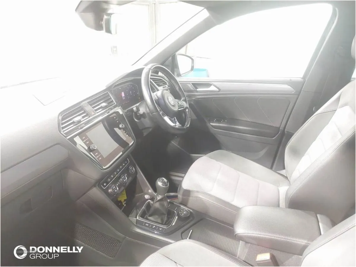 Volkswagen Tiguan 2.0 TDi 150 4motion R-line Tech - Image 2